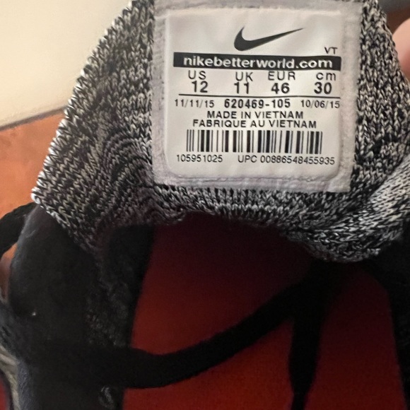 Nike Flyknit Max ‘Oreo’ Men’s Sneakers 629469-105 - Picture 2 of 5